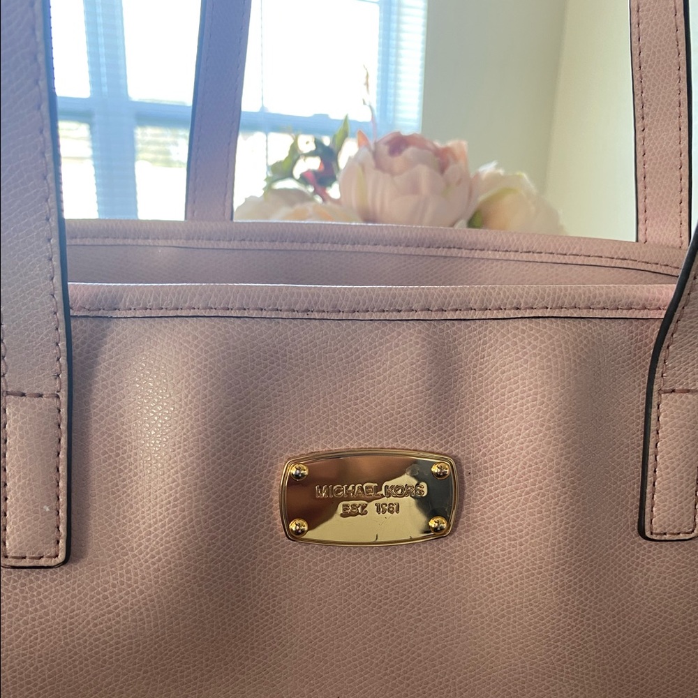 Michael Kors Tote Shoulder Bag - Picture 6 of 14